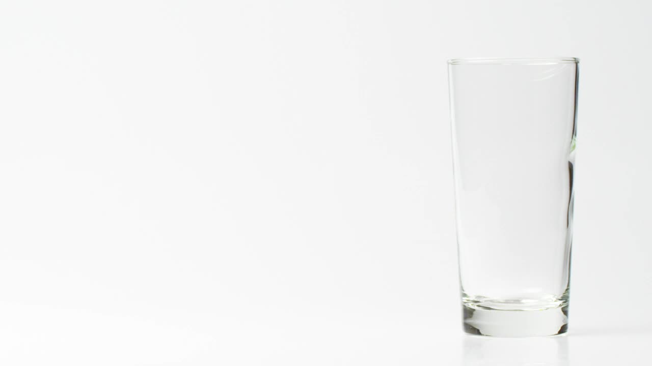 Download Stock Video Making A Cold Drink Animated Wallpaper