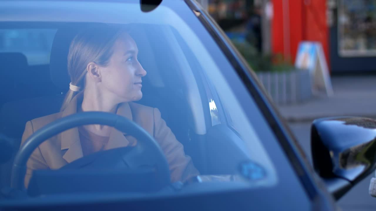 Download Stock Video Mother Picking Her Child Up From Schoo Animated Wallpaper