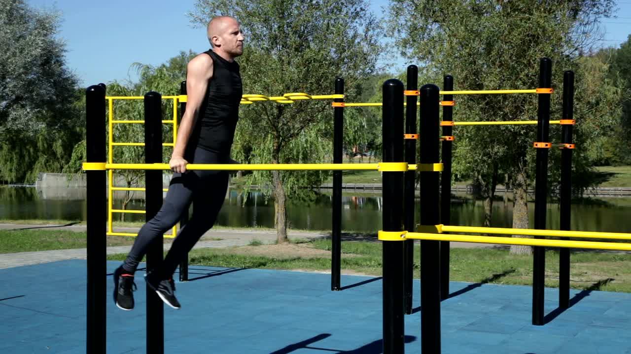 Download Stock Video Man Working Out At A Park Gy Animated Wallpaper