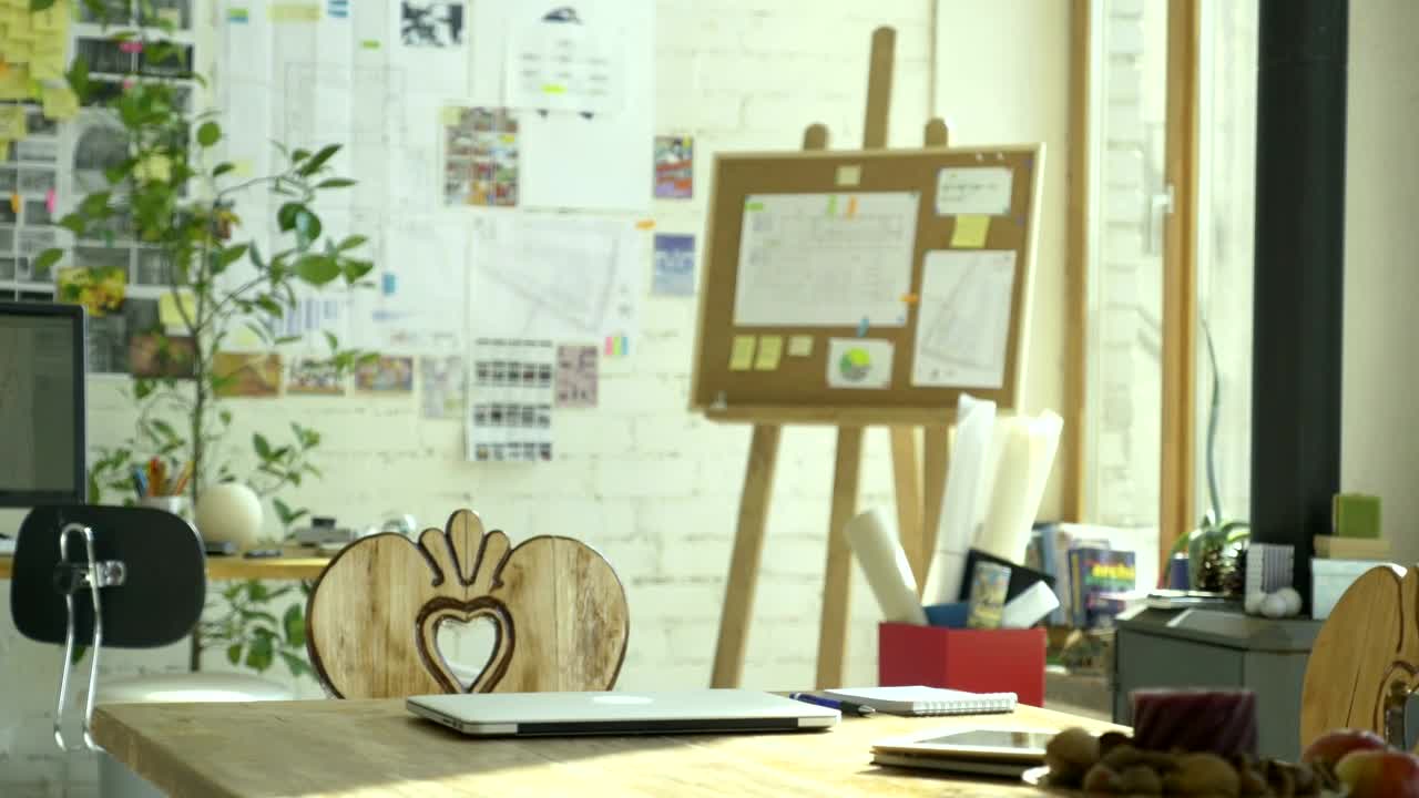 Download Stock Video Man With Glasses Doing Home Offic Animated Wallpaper