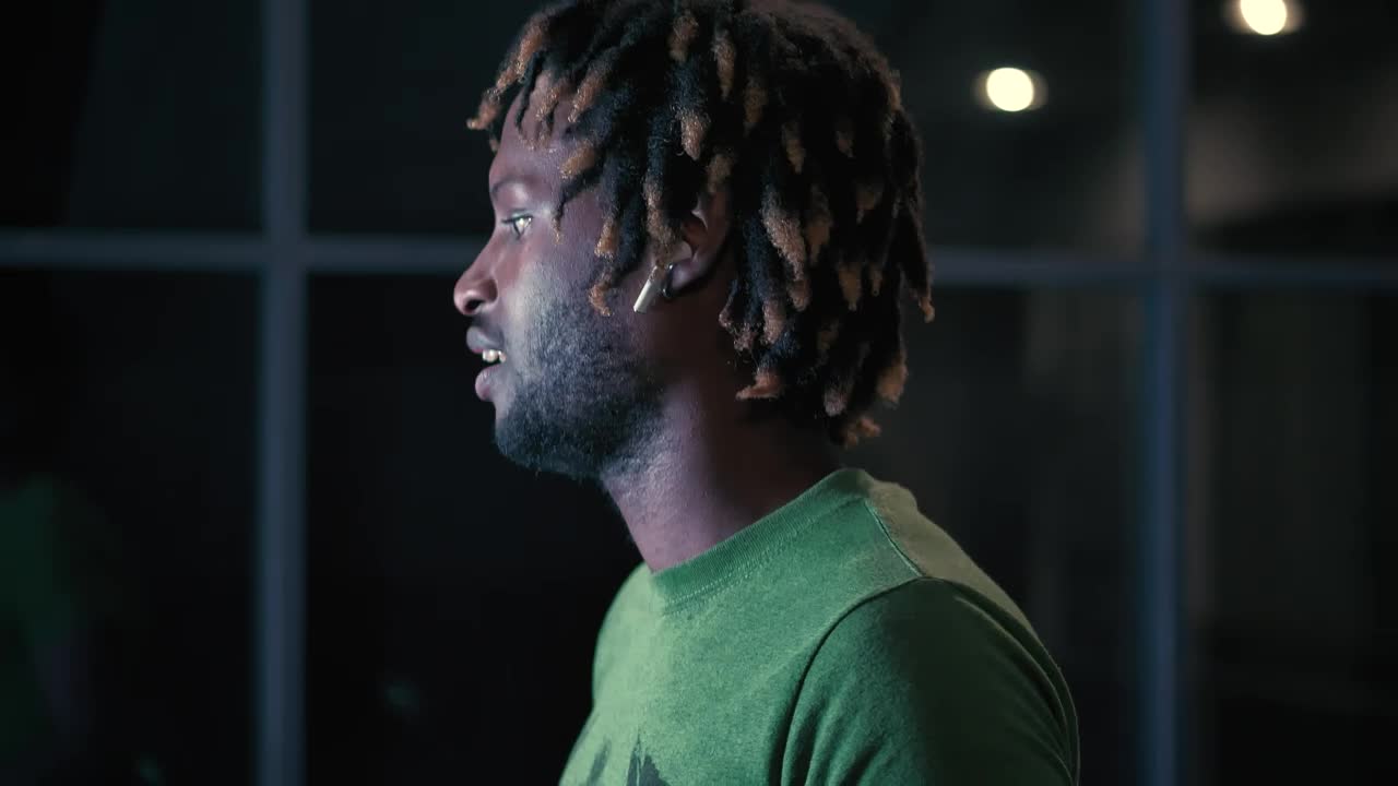 Download Stock Video Man On A Phone Call At Nigh Animated Wallpaper