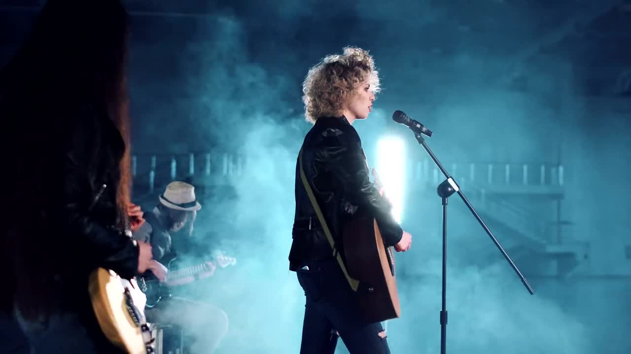 Download Stock Video Music Band Performing On The Stage Live Wallpaper