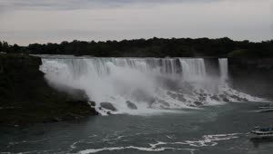 Stock Video Niagara Falls Tour Boat Live Wallpaper