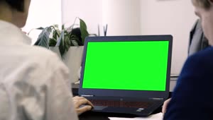 Stock Video Office Laptop With A Green Screen Live Wallpaper