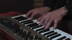 Video Stock Pianist Playing Chords On A Synthesizer Live Wallpaper Free