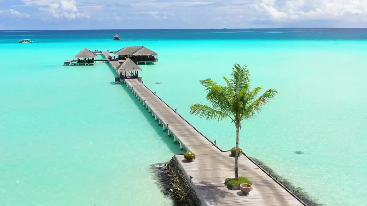 Download Video Stock Pier On The Shore Of The Turquoise Sea Live Wallpaper Free