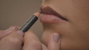 Video Stock Pitting Make Up To A Womans Lips Close Shot Live Wallpaper Free