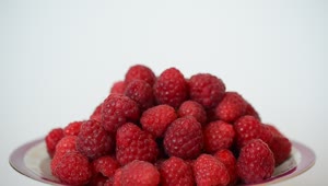 Video Stock Plate With Many Raspberries Rotating Live Wallpaper Free
