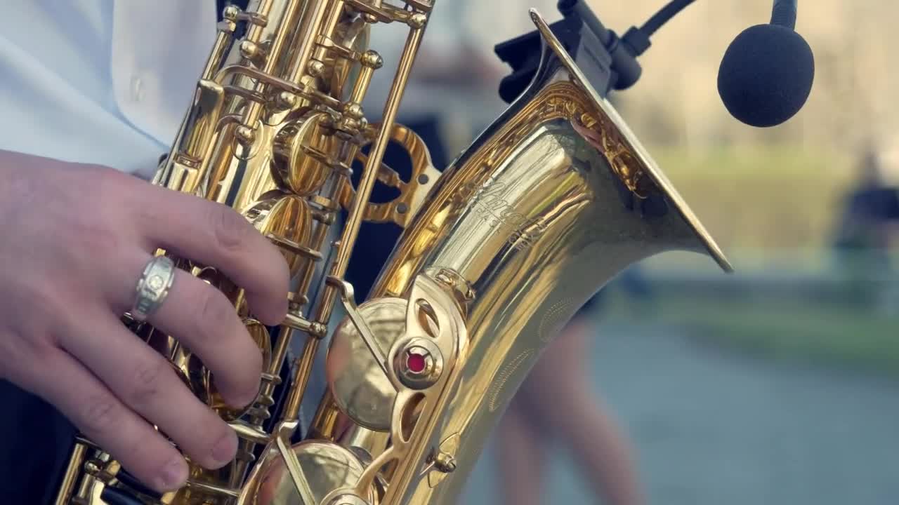 Download Video Stock Playing A Saxophone Live Wallpaper Free