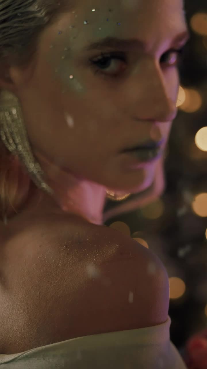 Download Video Stock Portrait Of A Girl With Winter Makeup At Christmas Live Wallpaper Free