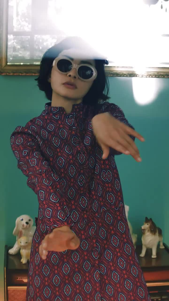 Download Video Stock Portrait Of A Retro Woman Dancing Live Wallpaper Free