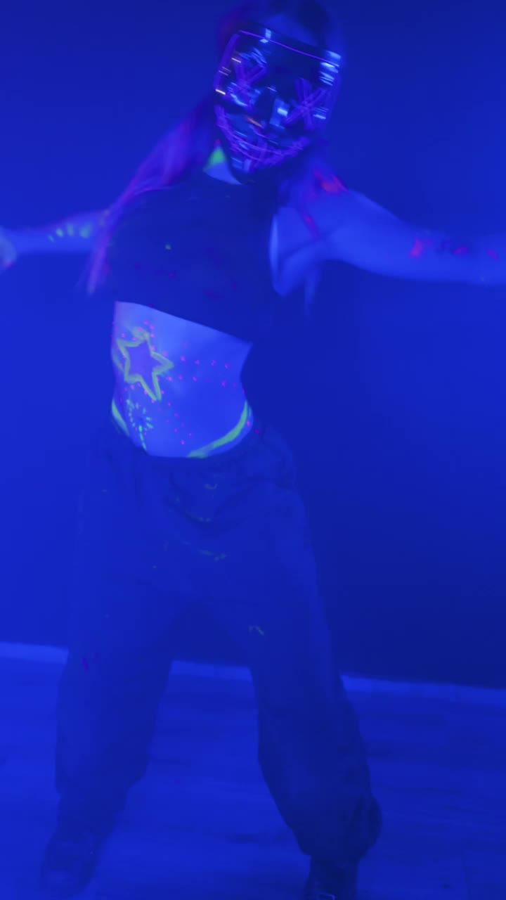 Download Video Stock Portrait Of An Urban Girl Dancing With A Mask Live Wallpaper Free