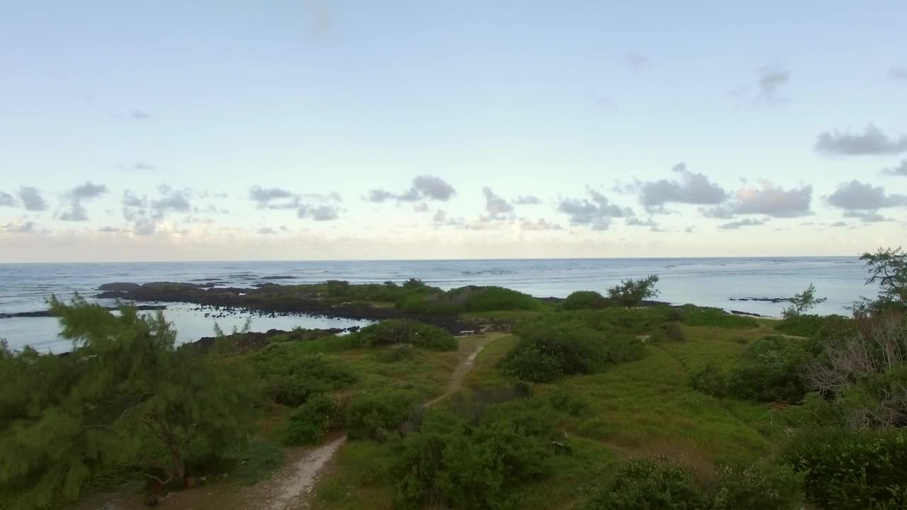 Download Video Stock Reaching The Coast Live Wallpaper Free