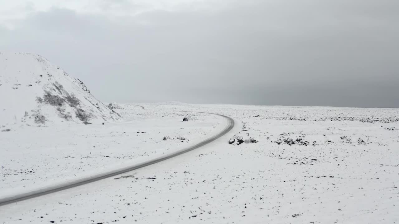 Download Free Stock Video Road Crossing A Snowy Landscape Live Wallpaper