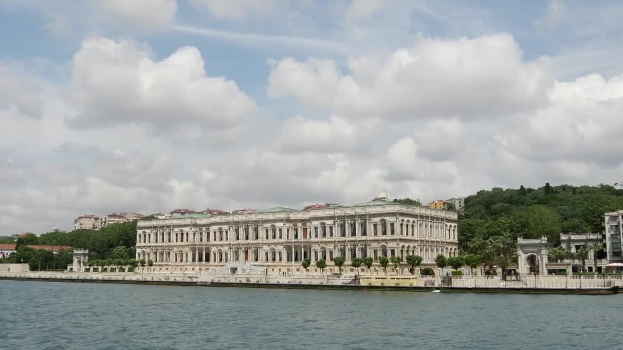 Download Free Stock Video Sailing In The River Through Istambul City Live Wallpaper