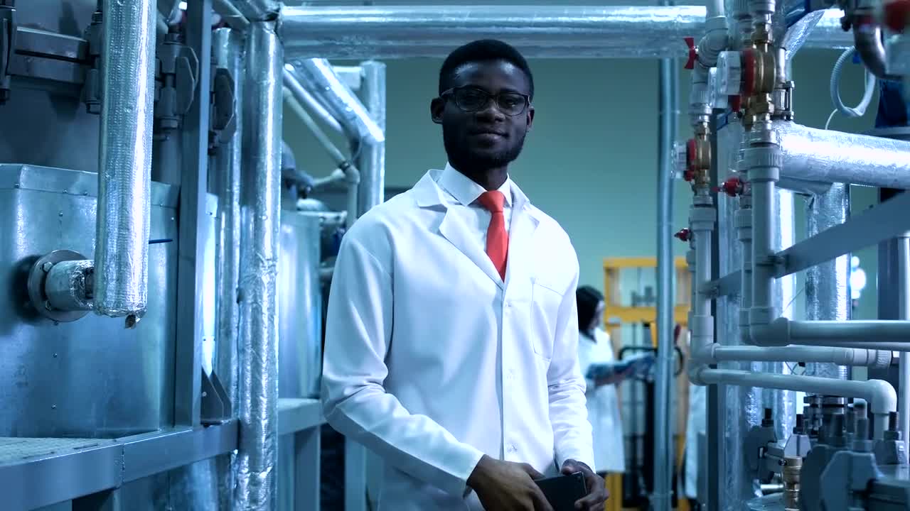Download Free Stock Video Scientist Man Posing In The Laboratory Live Wallpaper