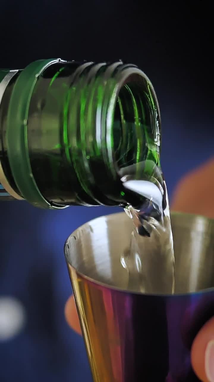 Download Free Stock Video Serving Drink In A Small Metal Mixer Live Wallpaper