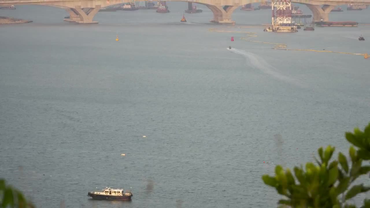 Download Free Stock Video Ship Traffic And A Bridge Live Wallpaper