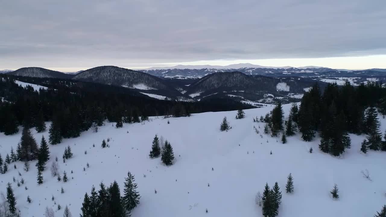 Download Free Video Stock Snowy Landscape In A Mountain Range Live Wallpaper