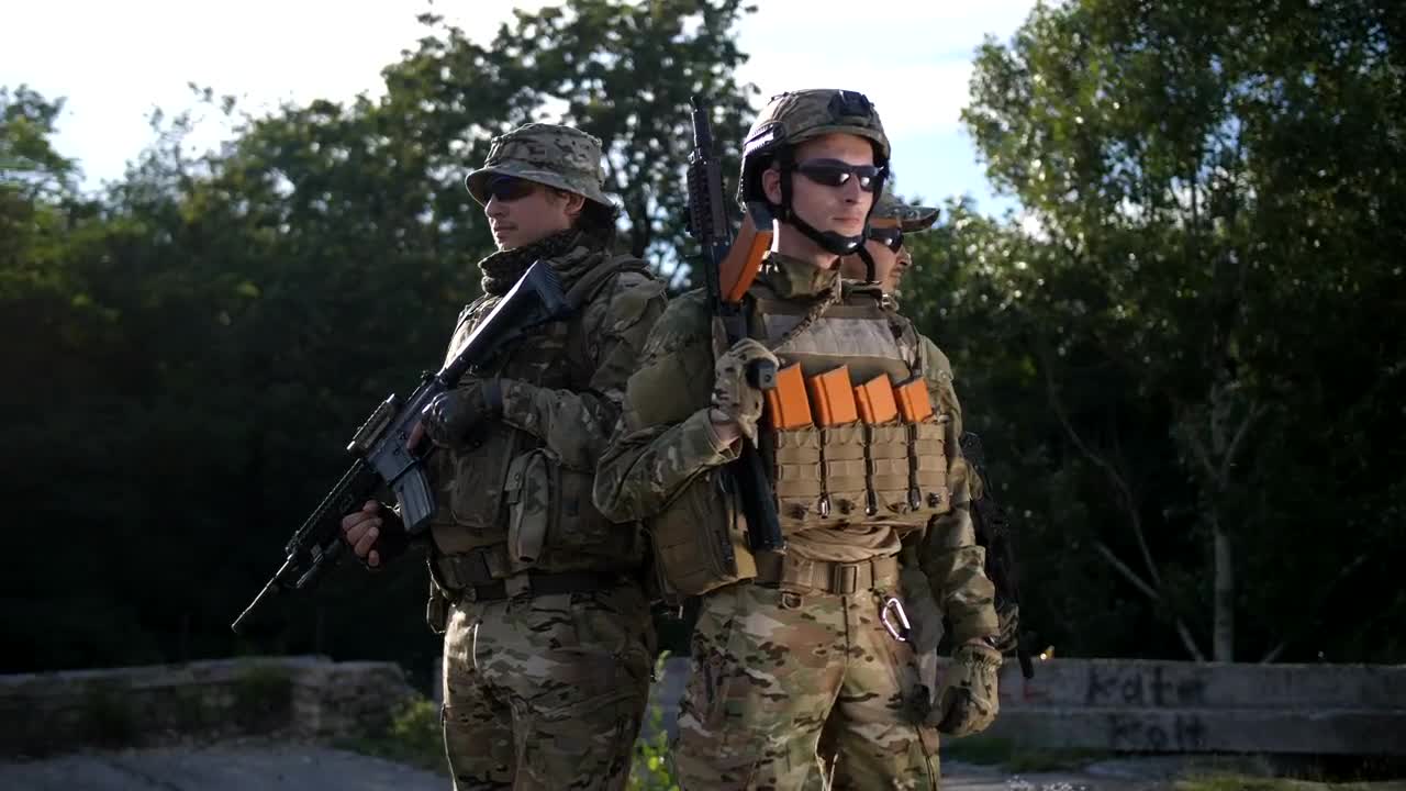 Download Free Video Stock Soldiers Standing Still Live Wallpaper