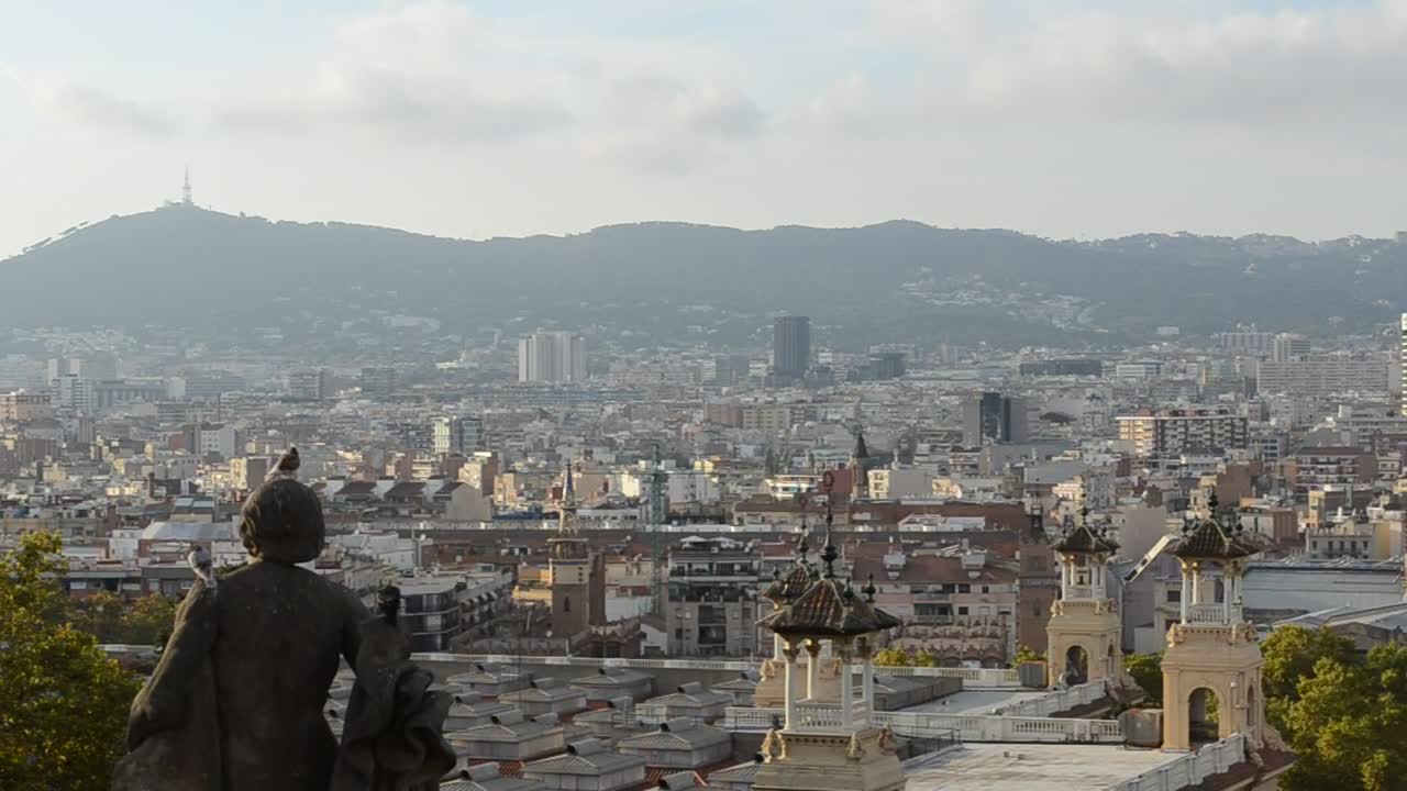 Download Free Video Stock Statues Looking Out Over A City Live Wallpaper