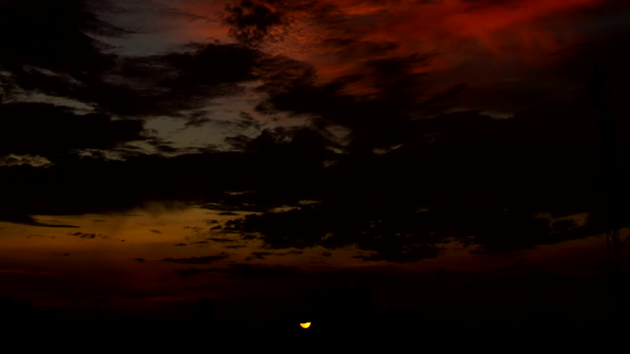 Download Free Video Stock Sunrise Across A Deep Black Sky Live Wallpaper