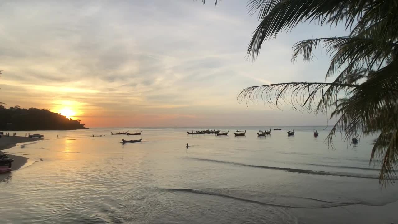 Download Free Video Stock sunset in a calm beach Live Wallpaper