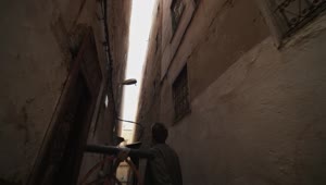 Free Video Stock tourist walking through the corridors in morocco Live Wallpaper