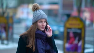 Free Stock Video Warm Girl Walking While Talking On The Phone Live Wallpaper