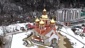 Free Stock Video Ukrainian Church With Golden Domes In The Winter Live Wallpaper