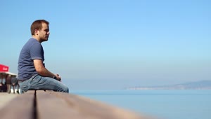 Free Stock Video Young Man Watching The Horizon In The Sea Live Wallpaper