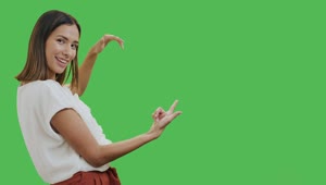 Free Stock Video Woman Presenting Something With Chroma Background Live Wallpaper