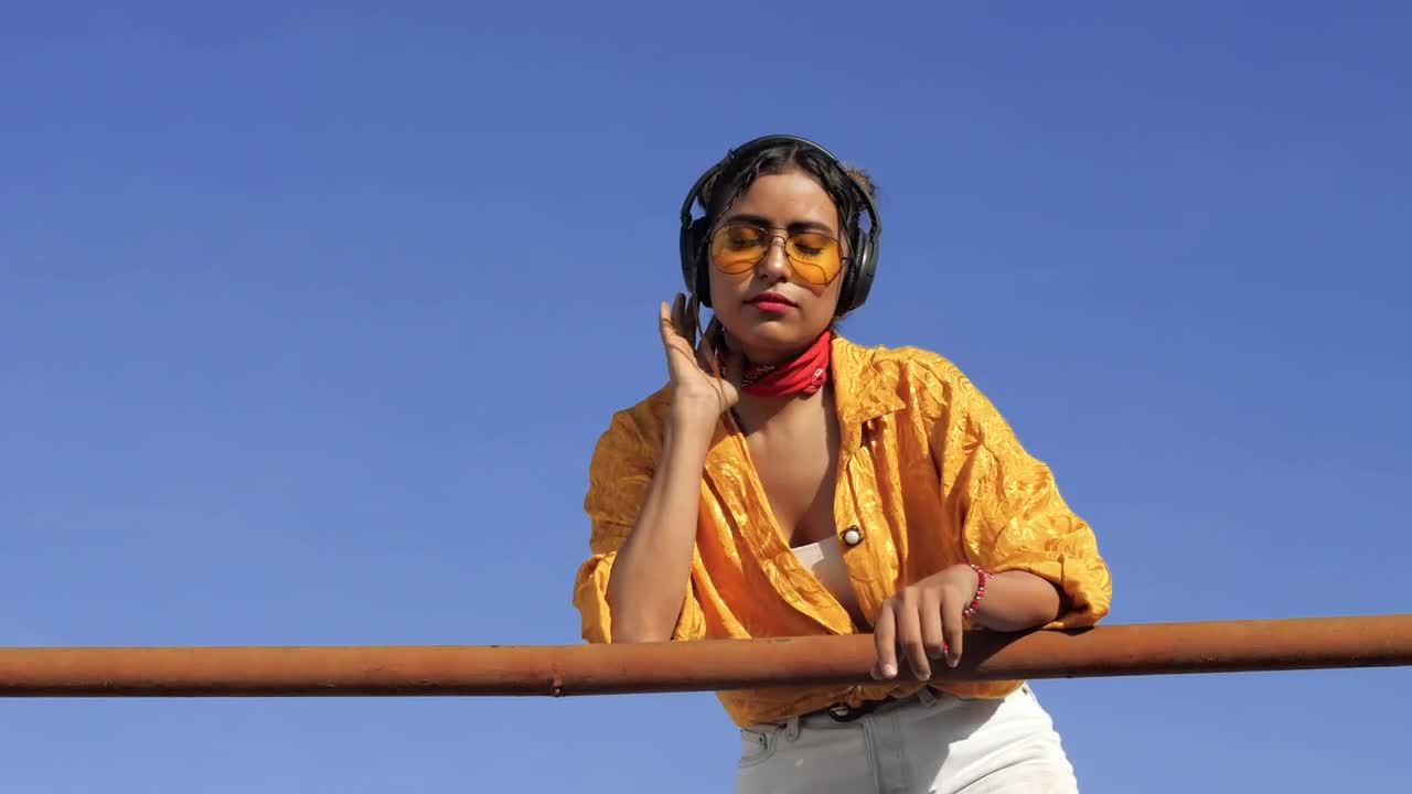 Download   Stock Footage Urban Woman Listen Music Live Wallpaper