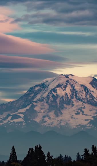 iPhone and Android Mount Rainier Live Phone Wallpaper