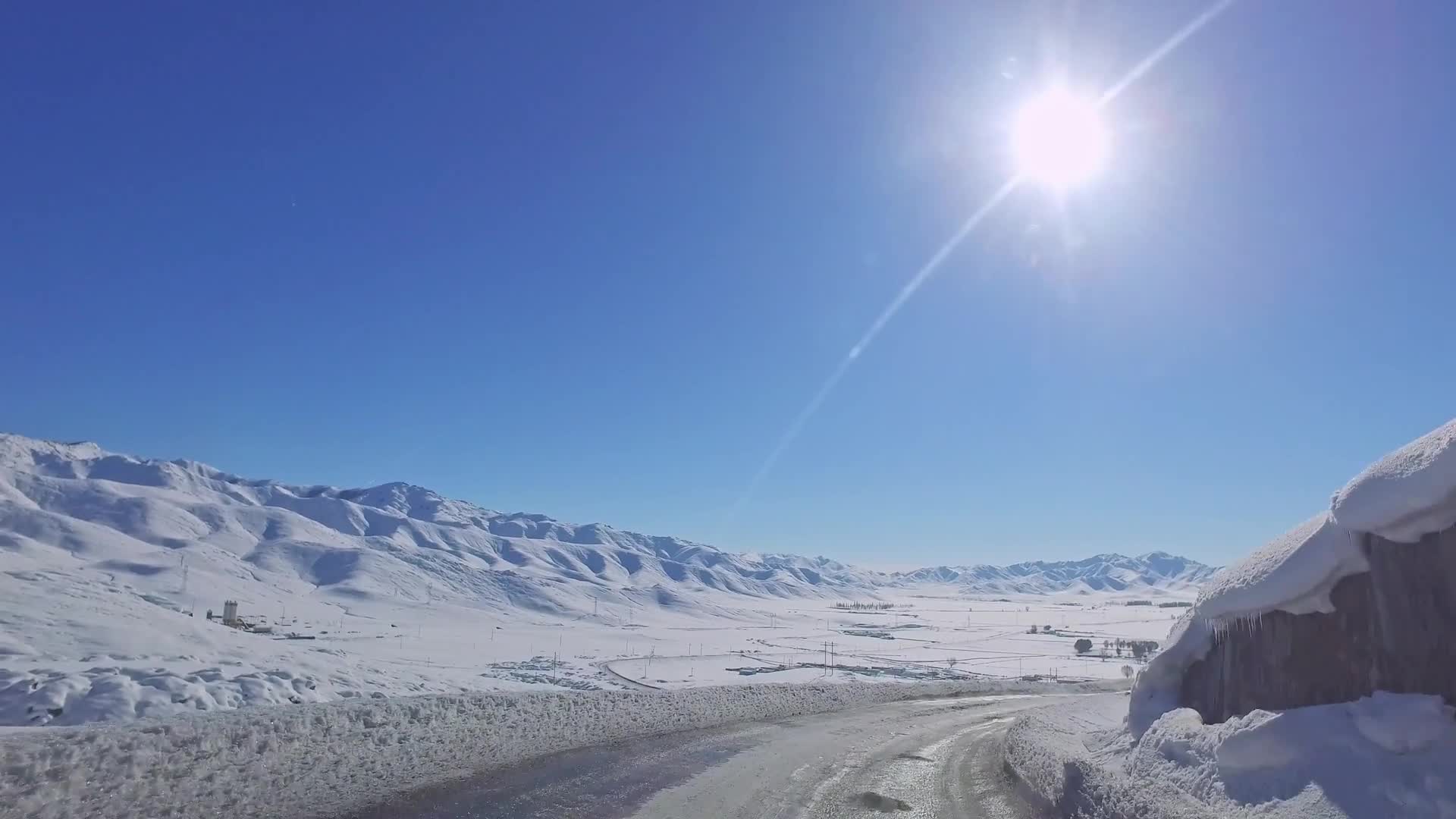 Download Snow 023 Lively Wallpaper