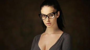 alla berger with glasses pic wallpaper