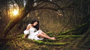 girl forest photography wallpaper