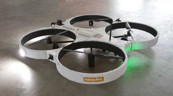 easyjet quadrocopter