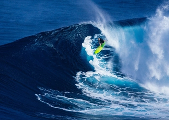surfing ocean waves 4k wallpaper