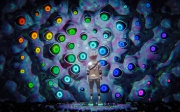 Hypnotic Eye Wall - RGB