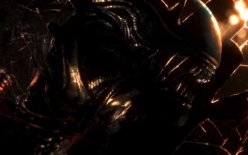 Alien Xenomorph - Shattered Glass Dark Horror