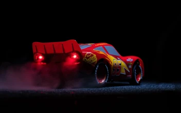 Lightning  Mcqueen  Cars  3  4K  Pixar  Live  Wallpaper