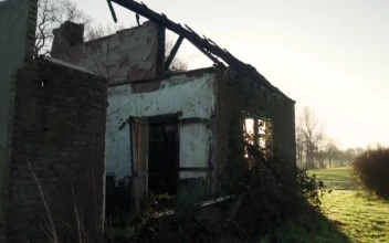 Stock Video Abandoned And Run Down House In A Beautiful Meadow for PC