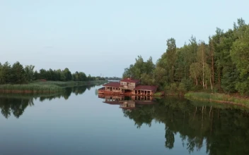 Stock Video Abandoned House By A River for PC