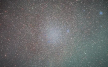 Stock Video Abstract Video With Stars In Space And An Overlapping Liquid for PC