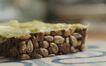 Stock Video Adding Avocado To Hot Toast for PC