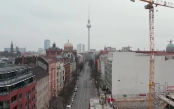 Stock Video Aerial Shot Of A City During Quarantine for PC