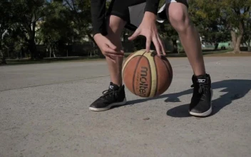 Stock Video Basketball Player Dribbling Ball For PC