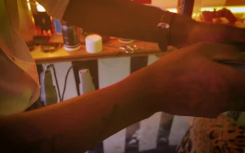 Stock Video Barber Shakes Off Cut Hair For PC