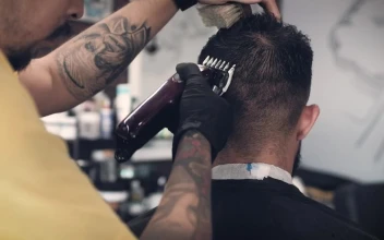 Stock Video Barber Cutting Hair For PC